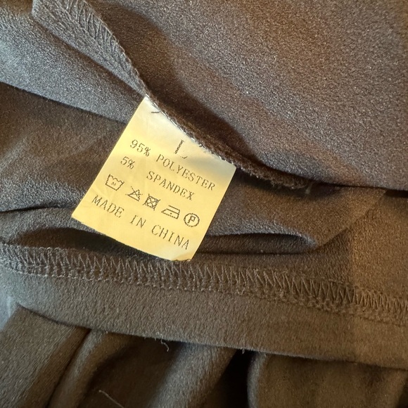 Black Eyelash Lace V Neck Cami - Picture 9 of 13